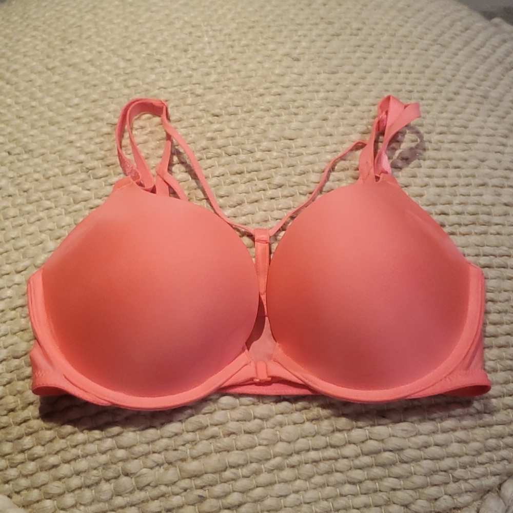 NWOT- Victoria's Secret - Push Up Bra- 34D
